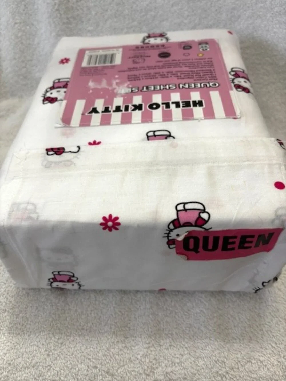 Hello Kitty Bows Queen Sheet Set in 100% cotton NWT